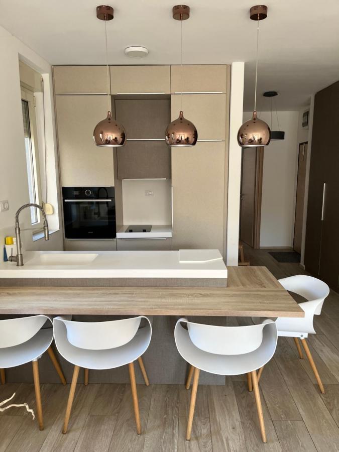 Atina Apartment, City Centre Budva ,Luxurious, Bright, Parking Luaran gambar