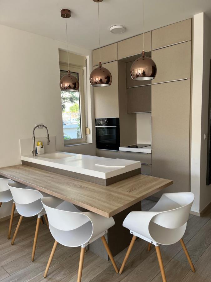 Atina Apartment, City Centre Budva ,Luxurious, Bright, Parking Luaran gambar